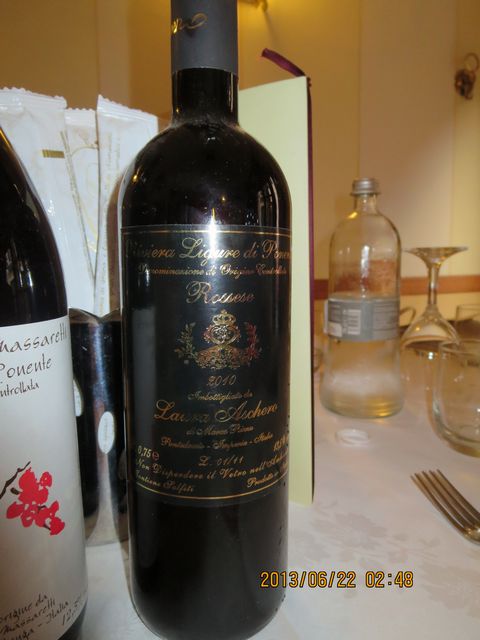 pino-vino-black.jpg
